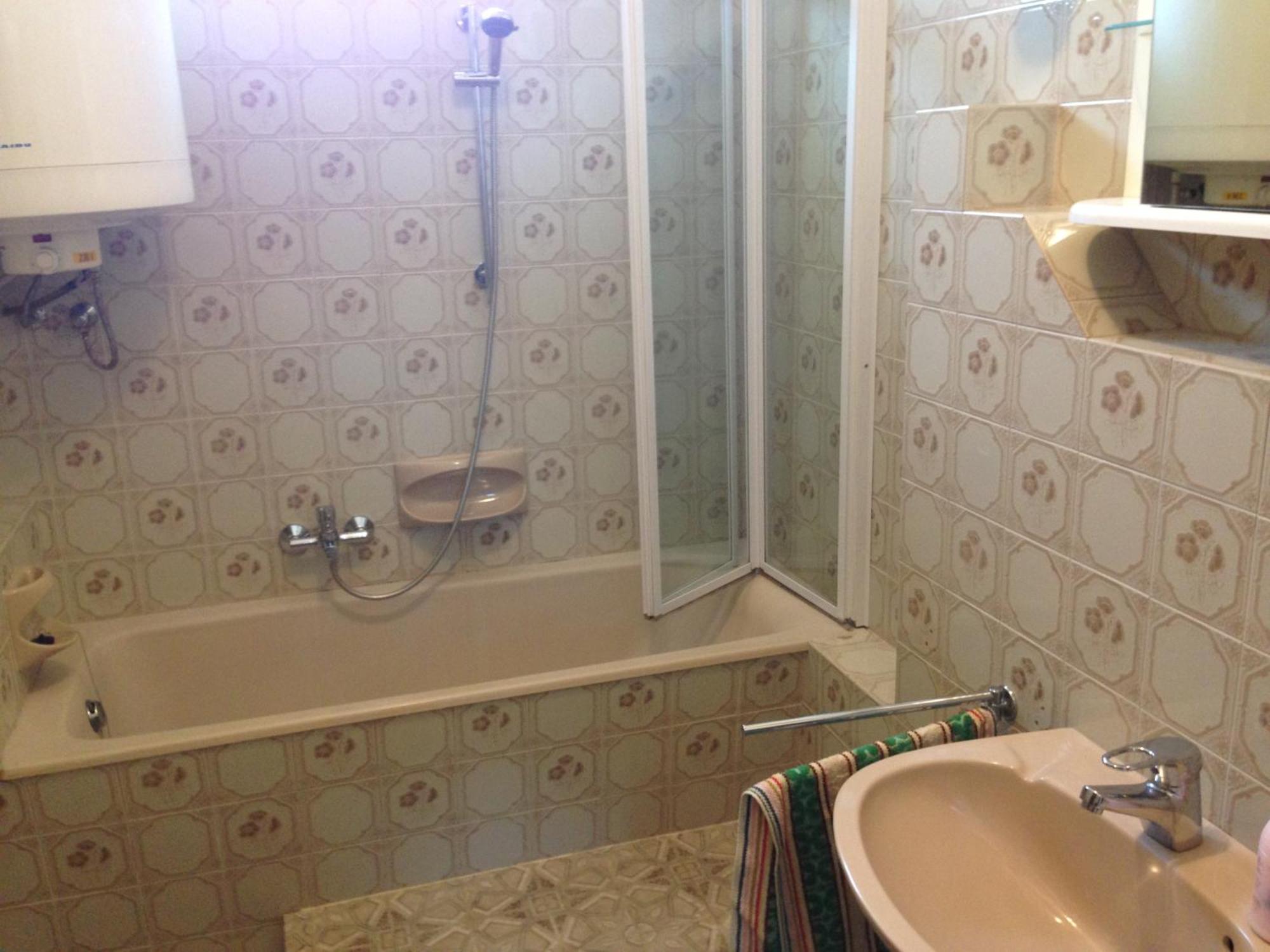 Valentin Vendeghaz Hotel Balatonlelle Room photo